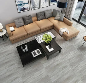 Pegatina de Piso Vinílica con Diseño de Madera o Cemento – Autoadhesiva, Gruesa e Impermeable